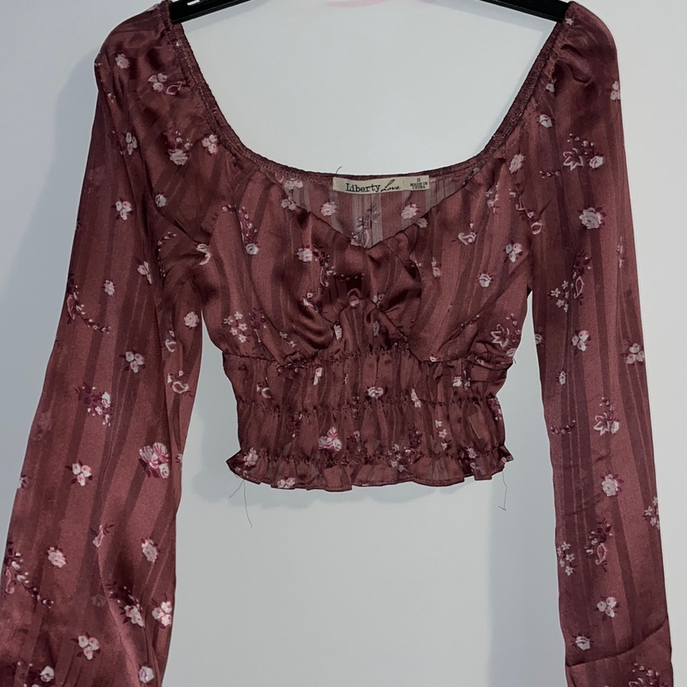 Floral long sleeve crop top